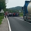 Migranti blokirali put kod Bosanske Otoke, policija ih rastjerala
