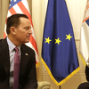Richard Grenell razočaran što američki mediji sporazum Srbije i Kosova nisu doživjeli historijskim