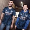 Sead Kolašinac i Mesut Özil predstavili Arsenalovu treću garnituru dresova