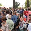 Ogorčeni građani Velike Kladuše se okupili ispred Općine dok traje sjednica o migrantima