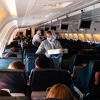 IATA tvrdi: Šanse da se zarazite koronom tokom leta manje su nego da vas udari grom