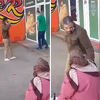 Migrant brutalno udario staricu u Tuzli, policija ga nakon hapšenja pustila na slobodu
