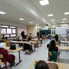 Zeničkim diplomantima dodijeljene diplome bez odora i bacanja kapa