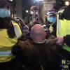 Lockdown naljutio Engleze, hapšenja i suzavac u Manchesteru i Liverpoolu