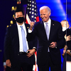 Biden održao pobjednički govor: Vratit ću dušu Americi i ujediniti nas