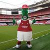 Arsenal vratio legendarnu maskotu, Özil se odmah oglasio na društvenim mrežama