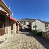 Sunčan dan u Mostaru, ali sumorane slike u Starom Gradu: Objekti zatvoreni, ljudi u apatiji