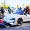Dwayne Johnson na snimanju filma nije mogao sjesti u Porsche Taycan