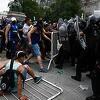 Policija se sukobila s fanovima na posljednjem Maradoninom ispraćaju