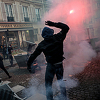 Veliki sukobi policije i demonstranata u Londonu i Parizu: Ima uhapšenih, metež na ulicama