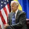 Joe Biden slomio stopalo nakon što je pao dok se igrao sa psom