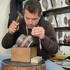 Mostarskom kazandžiji danima niko ne uđe u radnju, ali ključ u bravu ne može da stavi