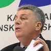 Imenovanje Asima Kambera je spriječeno, ali on je već predsjednik sporne komisije u parlamentu