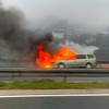 Na autoputu prema Zenici automobil se zapalio u vožnji