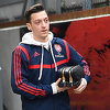 Özil održao tajni sastanak u Londonu, sve bliži prelasku u novi klub