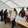 Merhamet migrantima u kampu Lipa podijelio pomoć vrijednu 30.000 KM