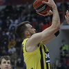 Košarkaši Fenerbahčea u velikom derbiju srušili CSKA, Zvezda izgubila od Barcelone