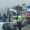 Kamioni uništeni nakon direktnog sudara kod Gračanice, dvije osobe povrijeđene