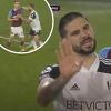 Uzaludan Mitrovićev fair-play potez: Sudija gledao VAR pa pokazao crveni karton