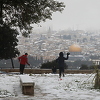 U Jerusalemu pao prvi snijeg nakon 6 godina, građani uživali u zimskim radostima