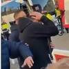 Navijači PSV-a napali igrače Ajaxa ispred klupskog autobusa, Tadić pogođen u glavu