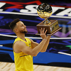 Curry pobijedio u šutiranju trojki, takmičenje u zakucavanjima za zaborav