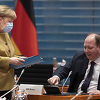 Savjetnik Angele Merkel: Ako broj zaraženih brzo raste, nove mutacije mogu biti otporne na vakcinu