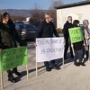 Građani performansom proslavili uklanjanje tekstilnog otpada iz Drvara