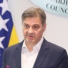 Zvizdić osudio crtanje kukastog krsta na smrtovnici Želimira Altarca Čička