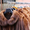 Modne kuće Alexander McQueen i Balenciaga prestaju upotrebljavati krzno