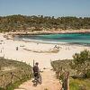 Nijemci putuju na Majorku uz grižnju savjesti i s maskom na plaži