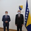 Sattler informisao Džaferovića o novim isporukama vakcina putem COVAX-a i IPA fondova