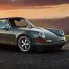 Iza restauracije i modifikacije ovog Porschea 911 stoji britanska kompanija Theon Design