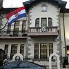 U Beogradu skinuta zastava Hrvatske sa zgrade rezidencije