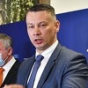 Nešić: Narod ne zaslužuje premijera RS-a od kojeg je jača zapisničarka SNSD-a