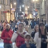Sarajevo večeras vrvi od šetača, kafići i ljetne bašte prepuni gostiju