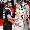 Jusuf Nurkić među prvima čestitao Nikoli Jokiću na MVP nagradi