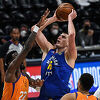 Brutalan triple-double Jokića nedovoljan protiv Phoenixa: Denver blizu ispadanja