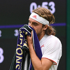 Tsitsipas šokantno ispao s Wimbledona već u prvom kolu, Đokoviću otvoren put do finala
