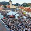 U Gračanici hiljade ljudi stiglo na pobjednički koncert Mahira Mulalića