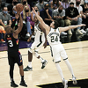 Sunsi na krilima Chrisa Paula pobijedili Buckse u prvoj utakmici finala NBA lige