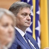 I Zvizdić pitao Tegeltiju da li će 11. juli biti proglašen Danom žalosti u BiH