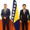 Zvizdić se susreo sa Abazovićem: Rezolucija o Srebrenici važna je za cijeli svijet