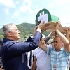 Milo Đukanović i Čedomir Jovanović nosili tabute žrtava genocida u Srebrenici