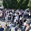 Protest grupe građana ispred državnog tužilaštva zbog hapšenja direktora OSA-e