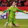 Asmir Begović karijeru nastavlja u Evertonu
