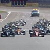 Utrka Formule 1 u Silverstoneu nastavljena nakon polusatne pauze zbog havarije u prvom krugu