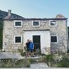 Modrić objavio fotografiju s ocem ispred kuće koja je srušena i spaljena u ratu