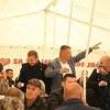 Dok je Dodik pjevao, Stanivuković, Nešić i Borenović u šatoru prekoputa nazdravljali