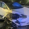 Teslin automobil udario u policijsko vozilo, vozač tvrdi da je bio uključen Autopilot
